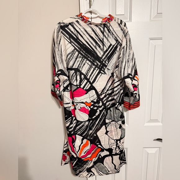 Multi color top - Picture 3 of 3